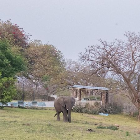 Musungwa Safari Lodge Shanjungu Luaran gambar
